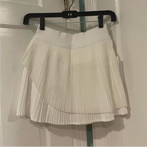 LULULEMON Pleated Tiered Tennis Skirt. Size 2. NWT. MSRP$95.